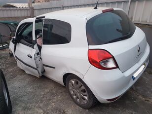 хэтчбек Renault Clio по запчастям