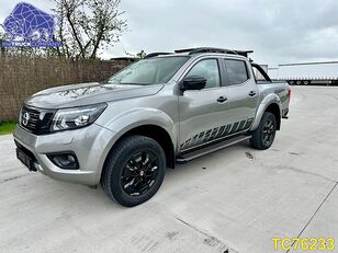 пассажирский микроавтобус Nissan navara 2.3 DIESEL Euro 6