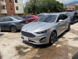 седан Ford Fusion