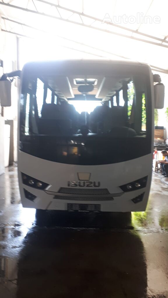 экскурсионный автобус Isuzu Novo