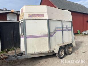 прицеп коневоз Värmlandsvagnen Hästsläp Värmlandsvagnen
